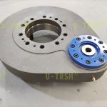 配置減速機(jī)和步進(jìn)電機(jī)控制器的直齒回轉(zhuǎn)驅(qū)動