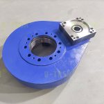 配備大減速比減速機的斜齒回轉(zhuǎn)驅(qū)動方案