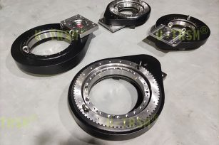 特殊法蘭適配異形減速機(jī)的輕型回轉(zhuǎn)驅(qū)動